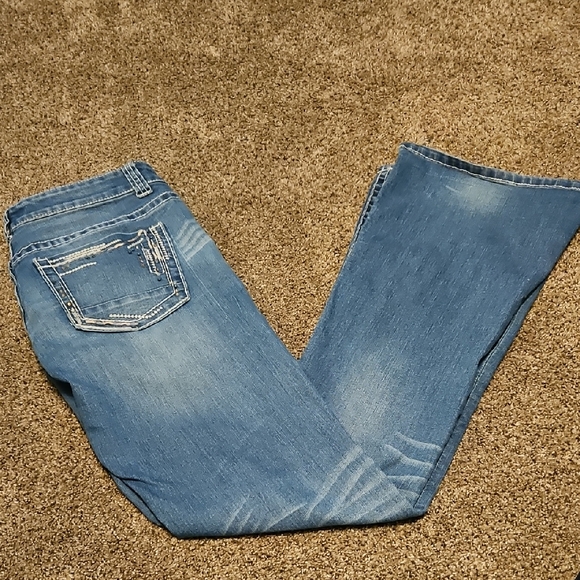 DayTrip Buckle Kick Flare Denim Jeans Size 29L - Picture 1 of 8